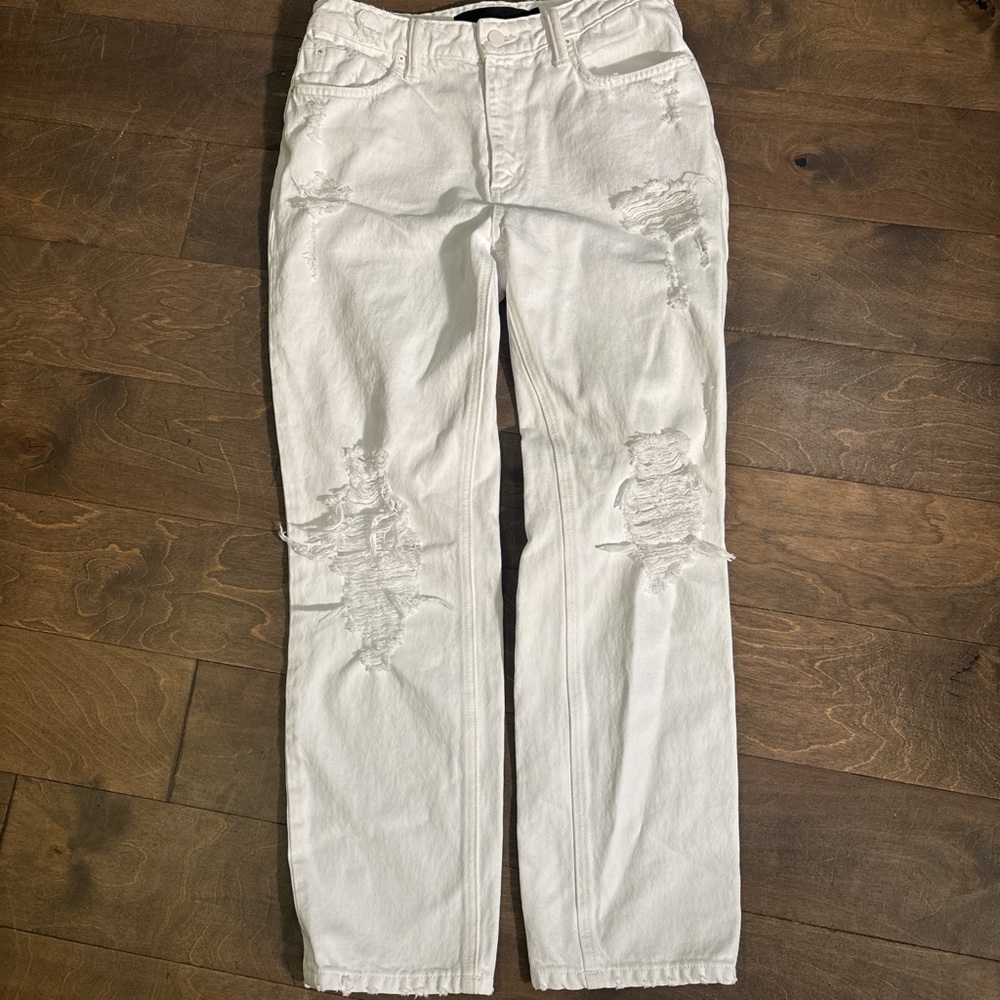White Straight Leg Jeans with Casual Comfort